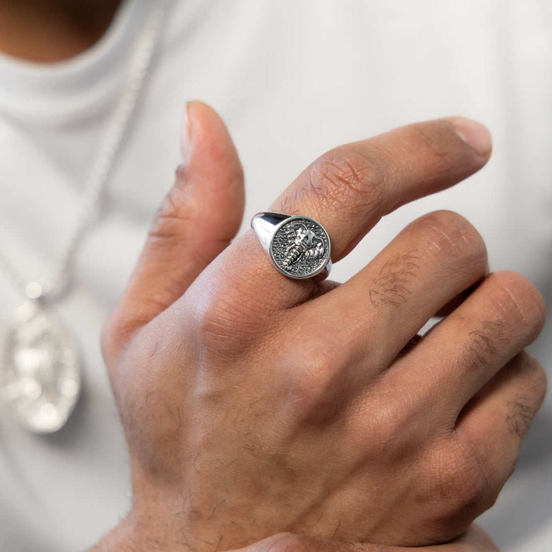 Tusked Ring