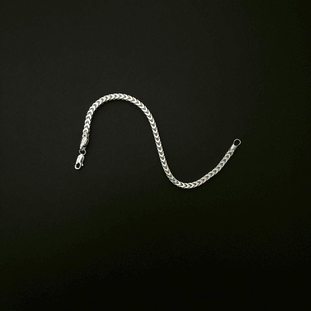4mm Sterling Silver Franco Chain Bracelet, interlocking Franco links with a diamond-cut finish, Sterling Silver,4mm width, Lobster Clasp