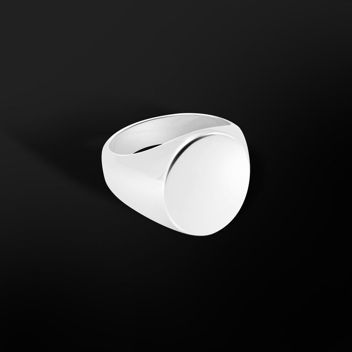Oval Signet Ring for men, timeless addition to your wardrobe, Best rings for men, gift your partner a perfect ring this valentine