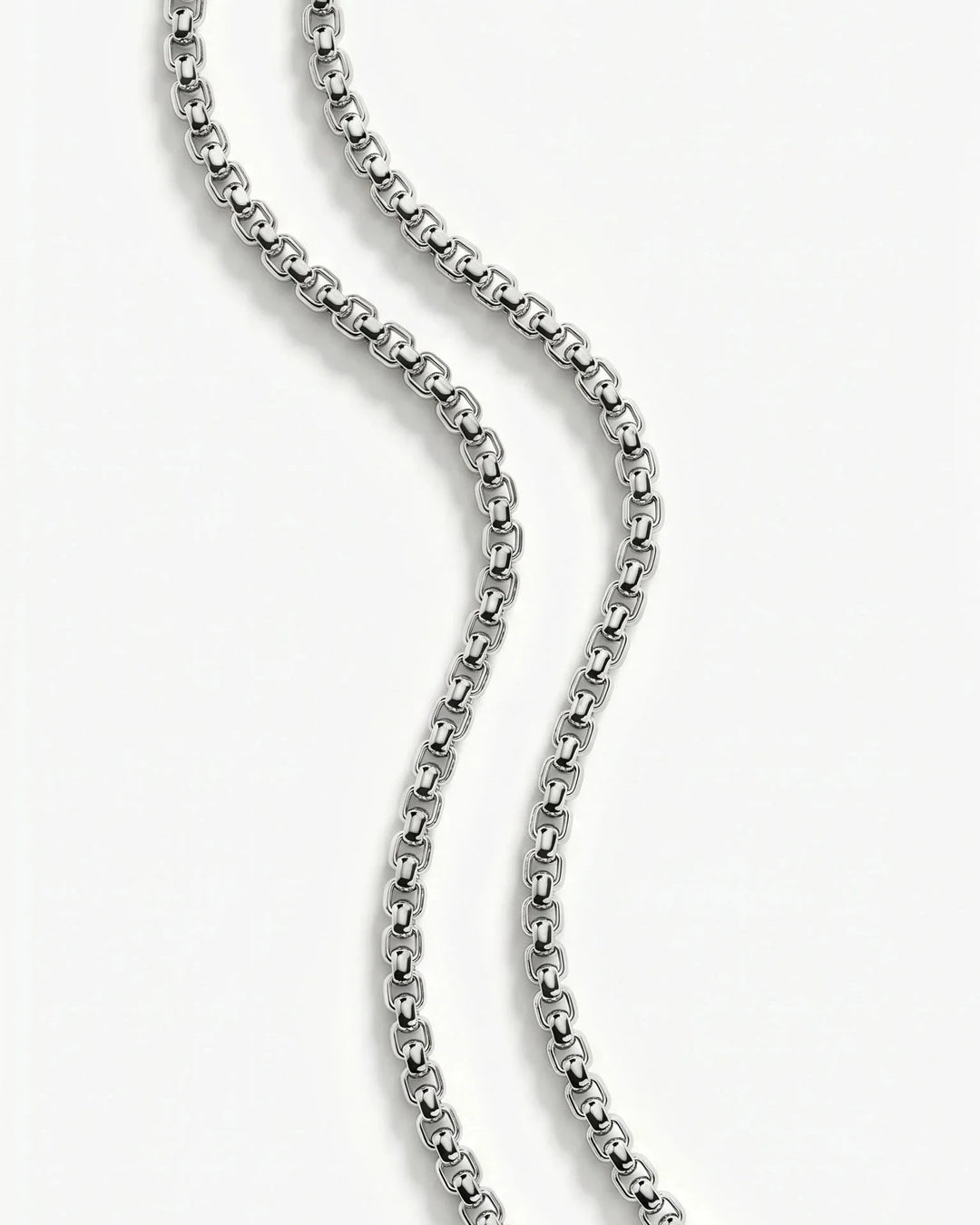 Closeup of the round box links on the MCKER 2.6mm sterling silver chain