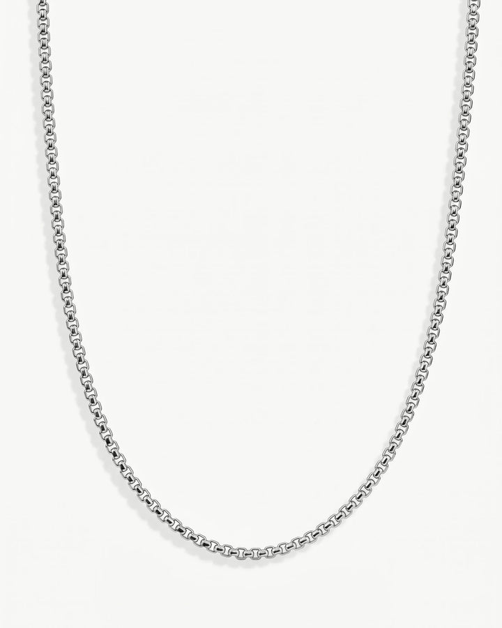 MCKER 2.6mm round box sterling silver chain in a U-shaped product view
