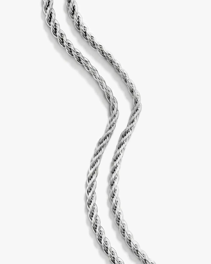 Closeup of the twisted rope links on the MCKER 3.1mm sterling silver chain