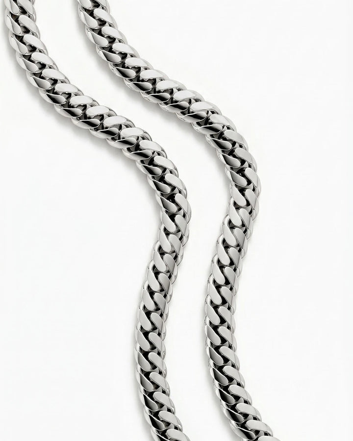 Closeup of the Cuban links on the MCKER 5mm sterling silver chain