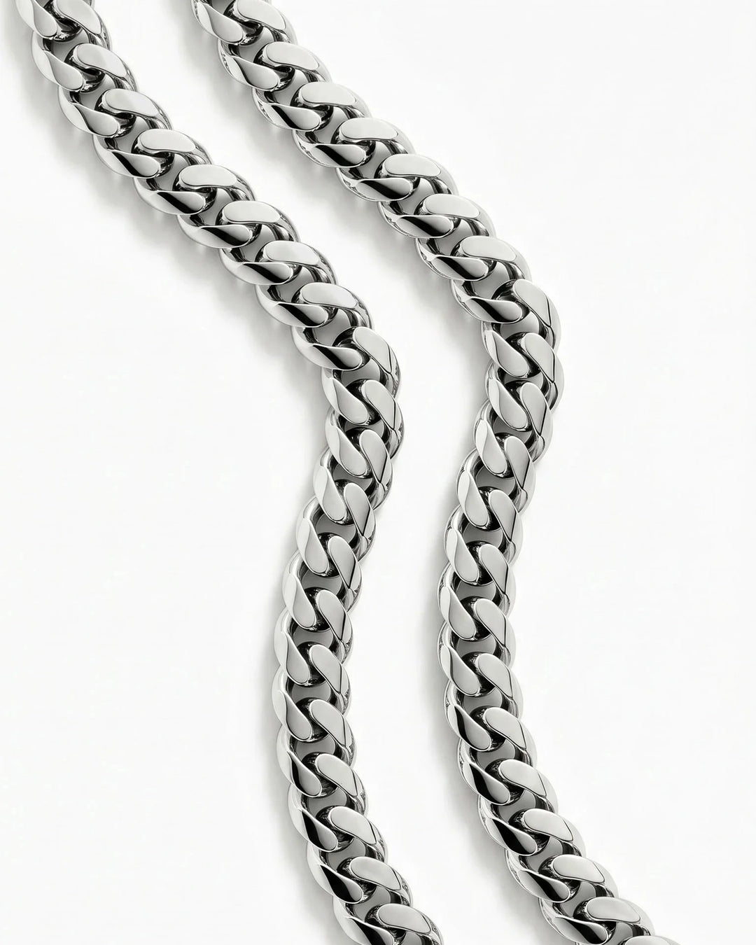 Closeup of the Cuban links on the MCKER 6mm sterling silver chain