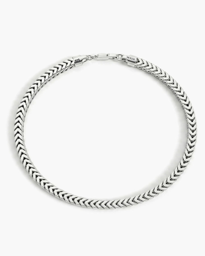 Men’s 3mm sterling silver Franco bracelet shown from the top with clasp detail.